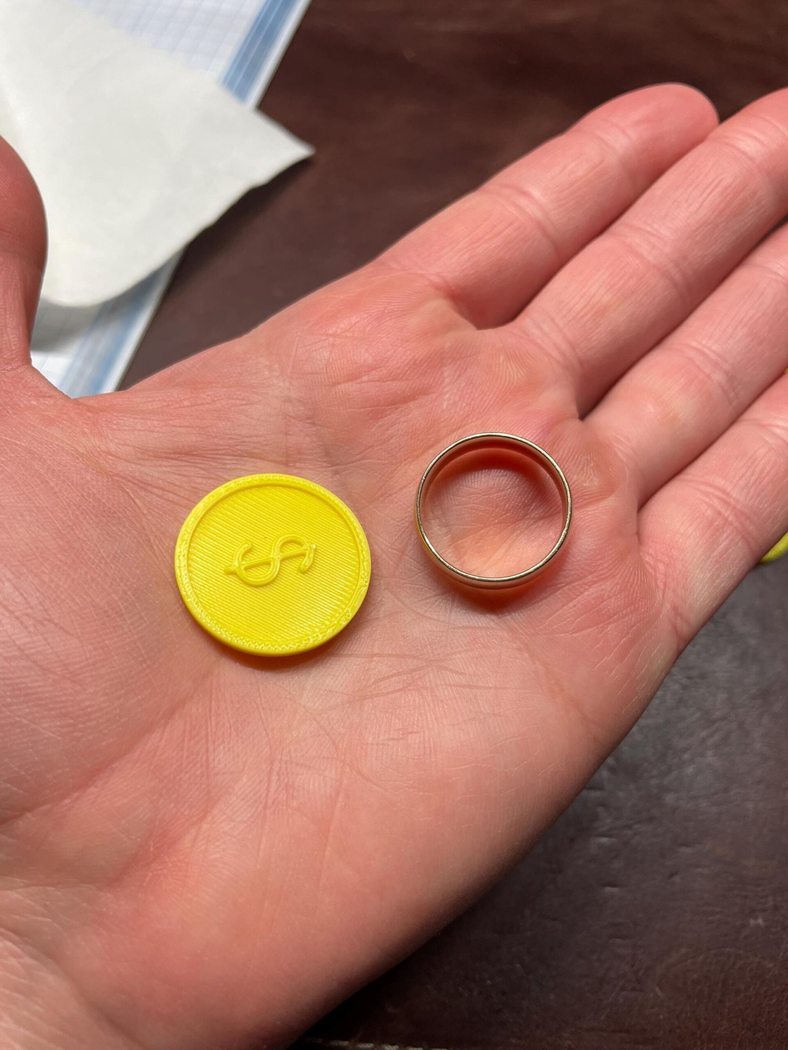 100x - 1" Round St. Patrick's Day Gold Coins For Gifts, Party Favors and Craft Projects - Sold In Sets Of 100. - Image 7