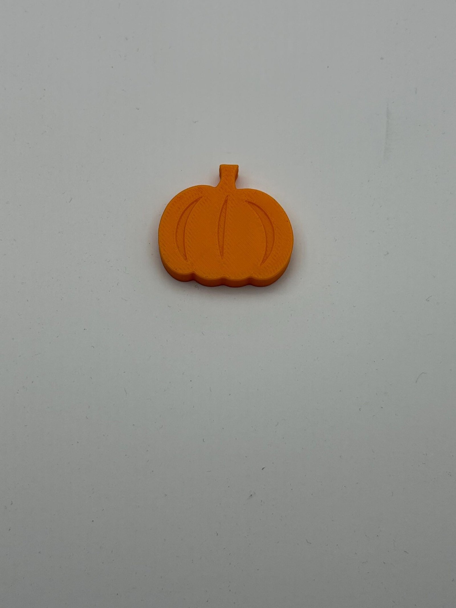 5pcs - Orange Pumpkin Bead - Center Piece - Fall Craft Idea For Children and Adults - 1.125" x 1.25" x .25" - .125" Thru Hole - Image 3